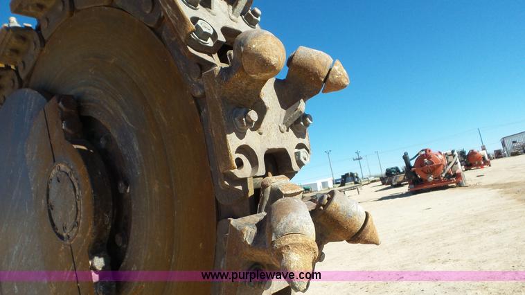 image for item L4490 1999 Vermeer T555 trencher