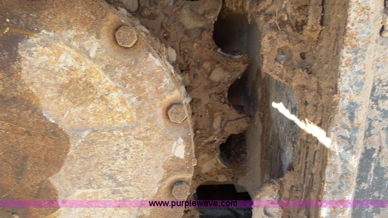 image for item L4490 1999 Vermeer T555 trencher