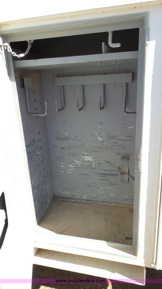 image for item L4491 2003 International DuraStar 4300 digger derrick truck