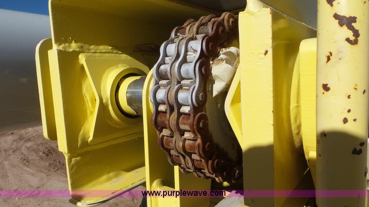 image for item L4494 2005 International 7300 bucket truck