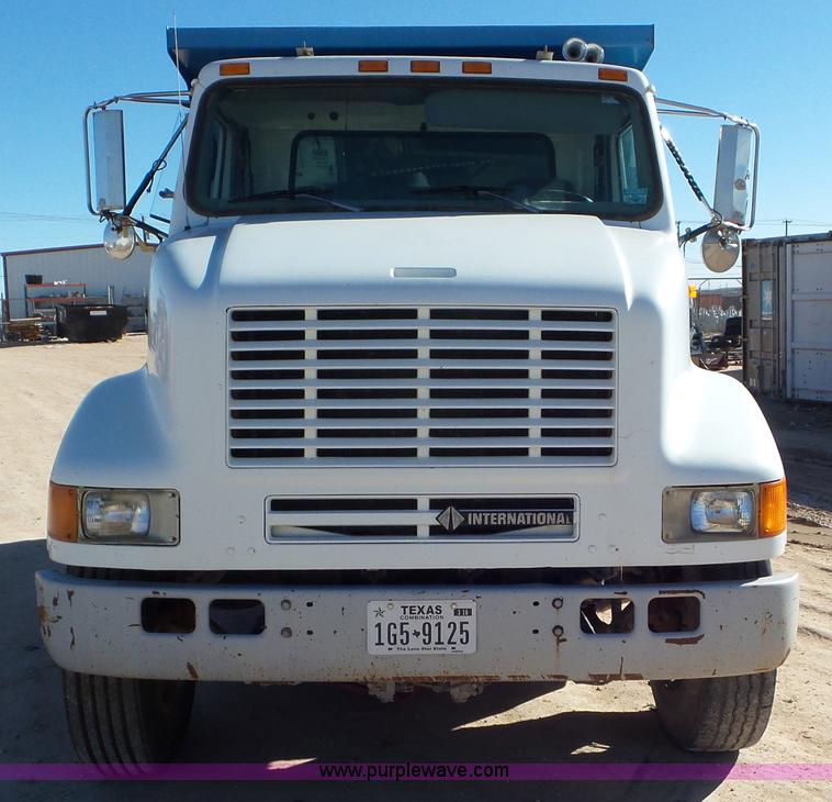 image for item L4497 1997 International 8100 dump truck