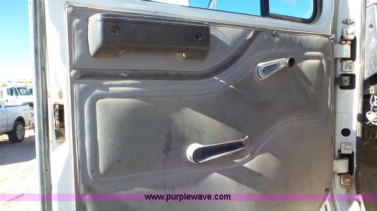 image for item L4497 1997 International 8100 dump truck