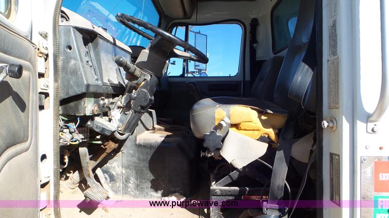 image for item L4497 1997 International 8100 dump truck