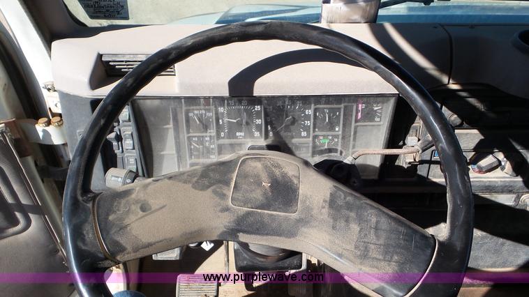 image for item L4497 1997 International 8100 dump truck