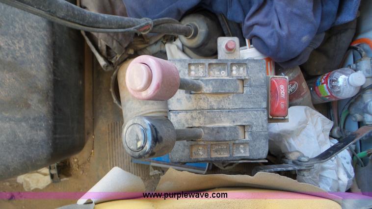 image for item L4497 1997 International 8100 dump truck