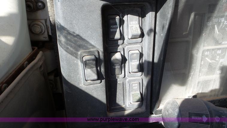 image for item L4497 1997 International 8100 dump truck