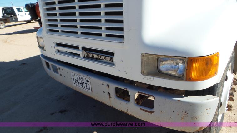 image for item L4497 1997 International 8100 dump truck