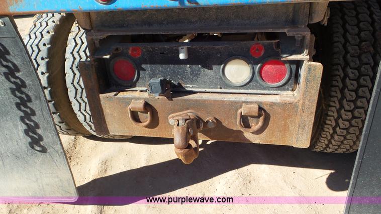 image for item L4497 1997 International 8100 dump truck