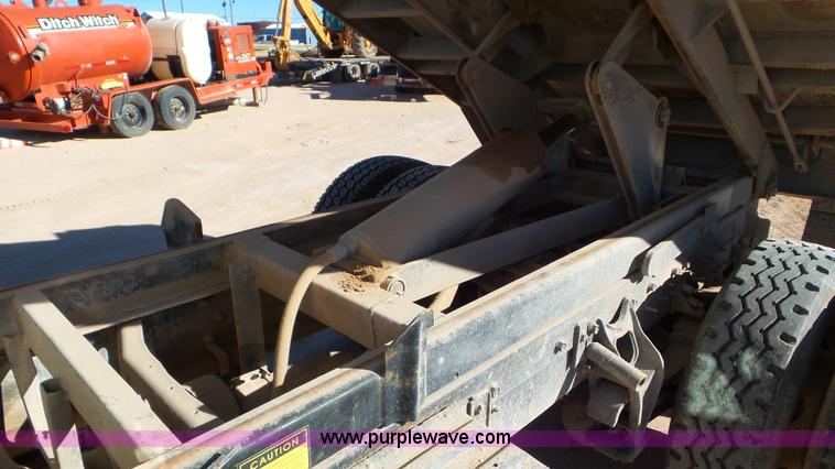 image for item L4497 1997 International 8100 dump truck