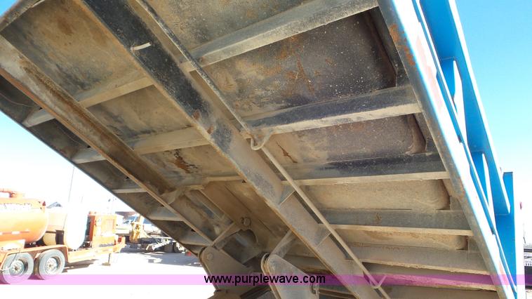 image for item L4497 1997 International 8100 dump truck