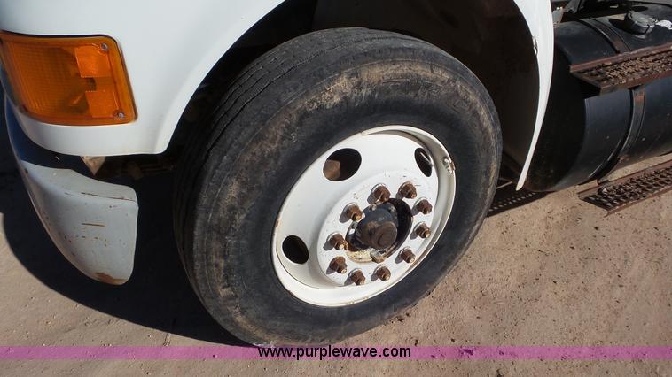 image for item L4497 1997 International 8100 dump truck