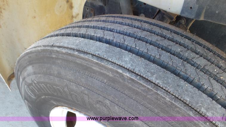 image for item L4497 1997 International 8100 dump truck