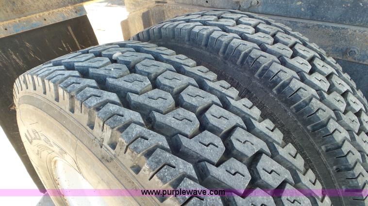 image for item L4497 1997 International 8100 dump truck