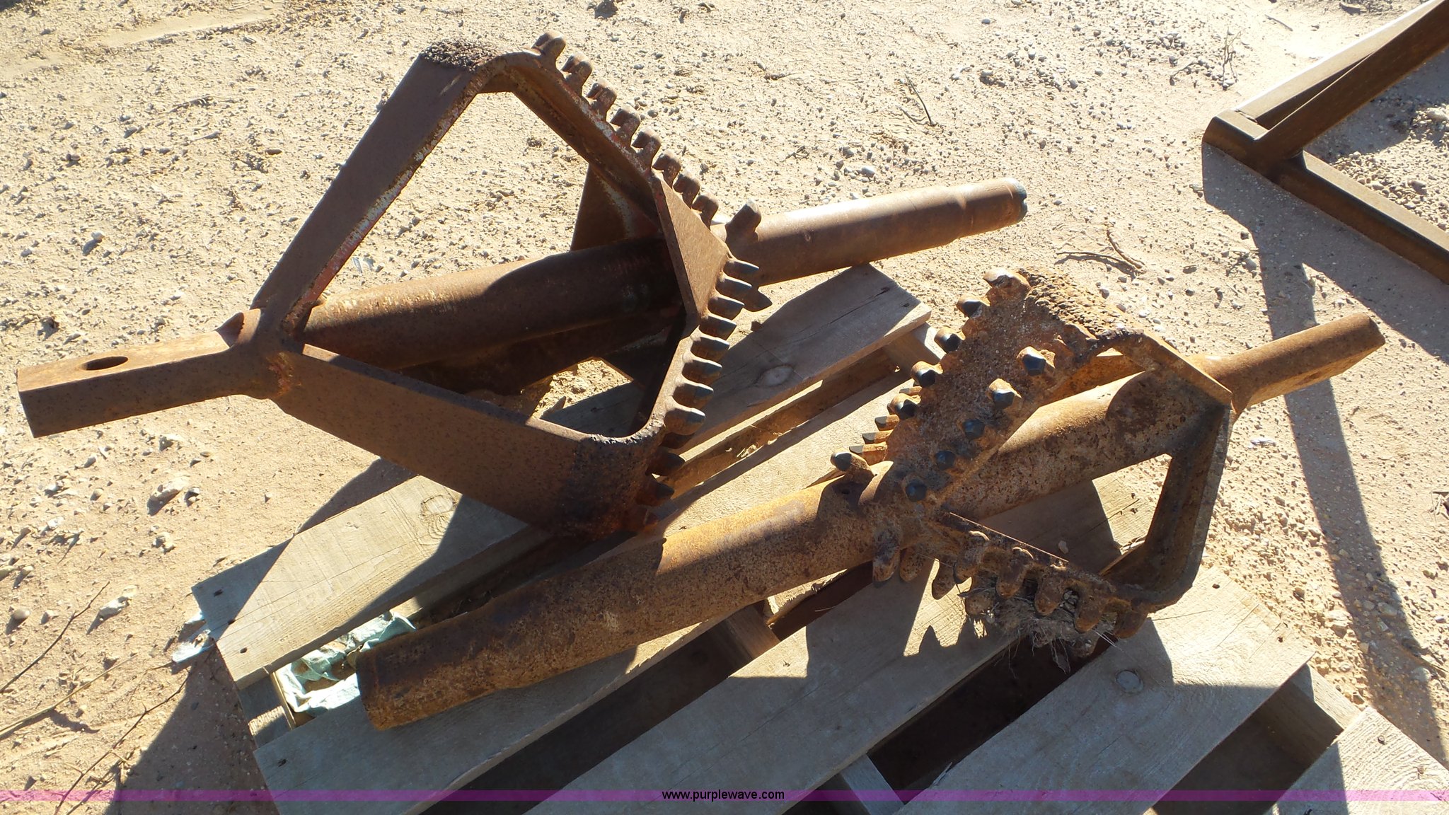 (2) directional boring back reamers in Midland, TX Item AV9878 sold