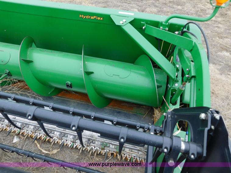 image for item AW9291 2010 John Deere 635F flex head