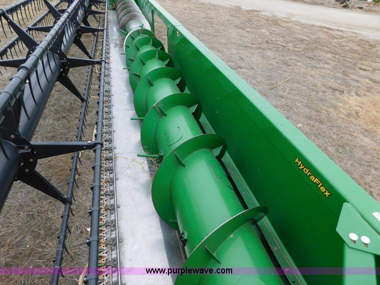 image for item AW9291 2010 John Deere 635F flex head