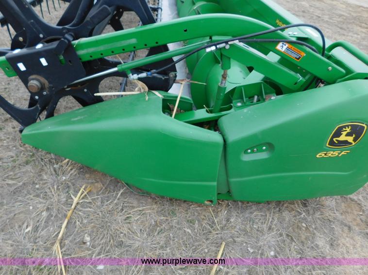 image for item AW9291 2010 John Deere 635F flex head