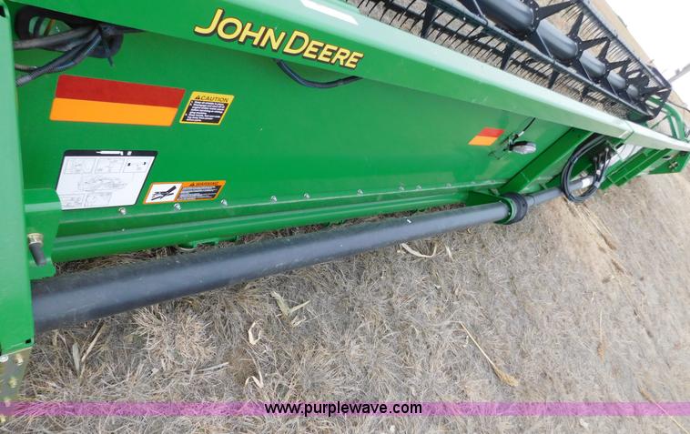 image for item AW9291 2010 John Deere 635F flex head