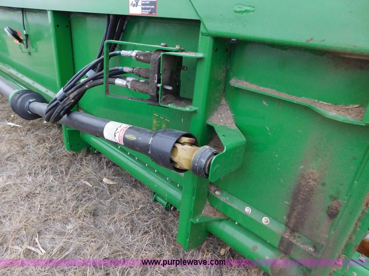 image for item AW9291 2010 John Deere 635F flex head