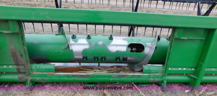 image for item AW9291 2010 John Deere 635F flex head