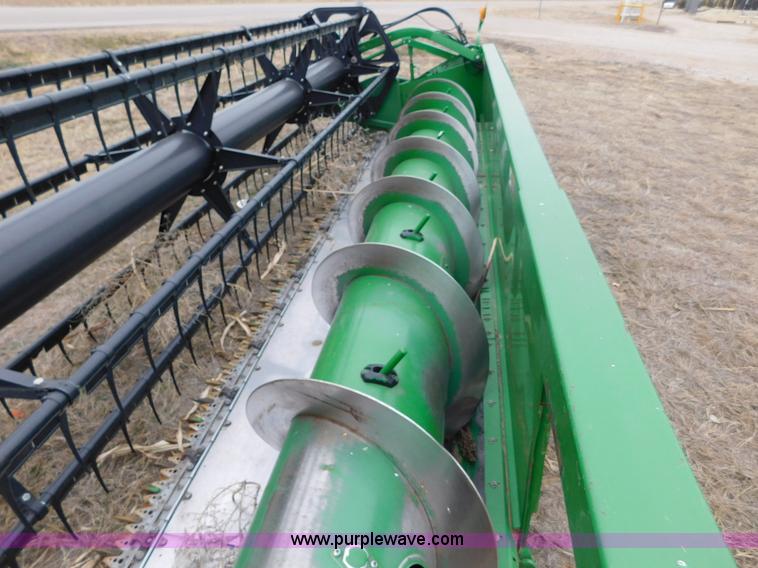 image for item AW9291 2010 John Deere 635F flex head