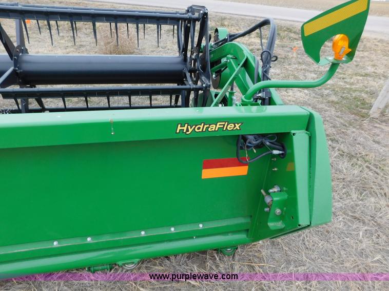 image for item AW9291 2010 John Deere 635F flex head