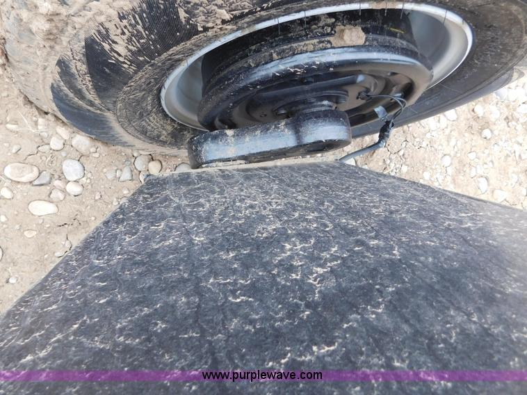 image for item AW9292 Industries America 835 header trailer