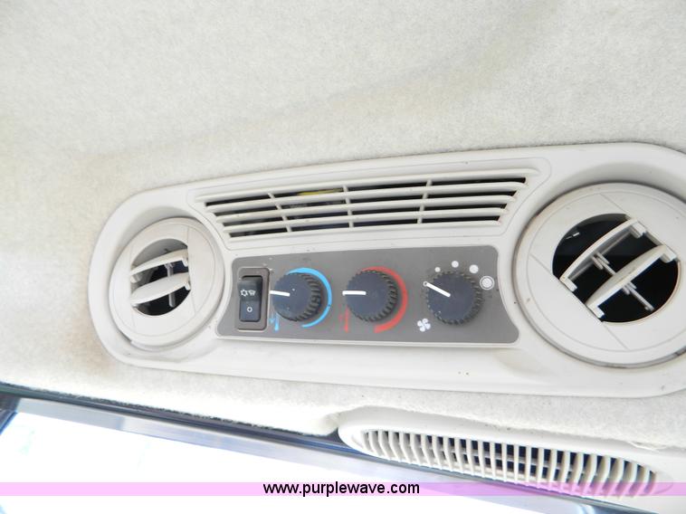 image for item BQ9995 2012 John Deere 6140D MFWD tractor