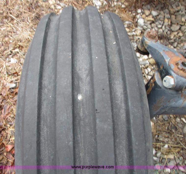 image for item I1762 1980 White 2-180 tractor