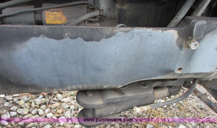 image for item I1762 1980 White 2-180 tractor