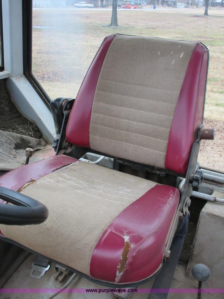 image for item I1762 1980 White 2-180 tractor