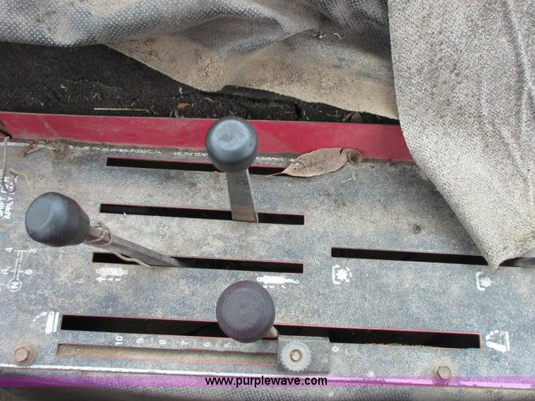 image for item I1762 1980 White 2-180 tractor