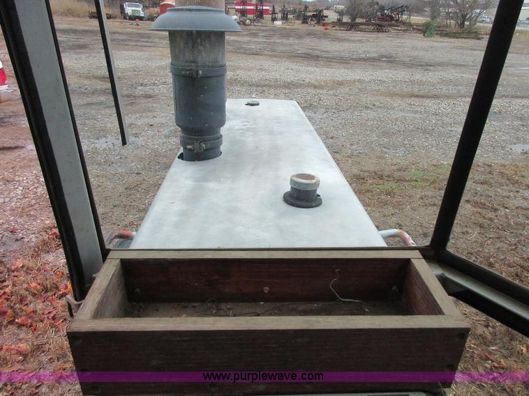 image for item I1762 1980 White 2-180 tractor