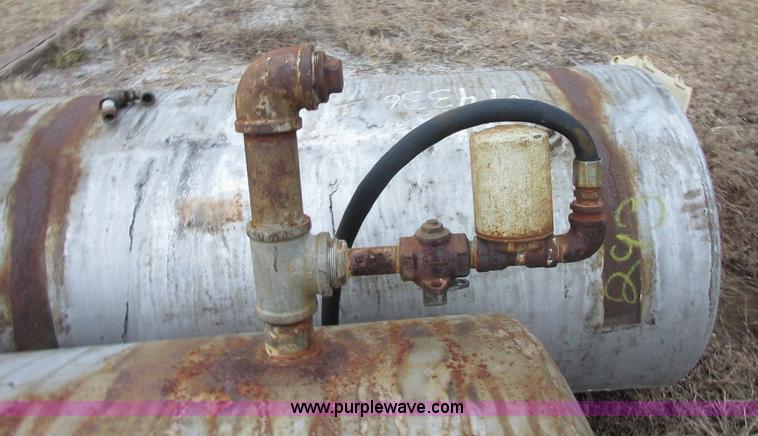 image for item I1778 (2) fuel tanks