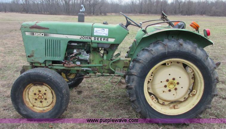 image for item I1779 John Deere 950 tractor