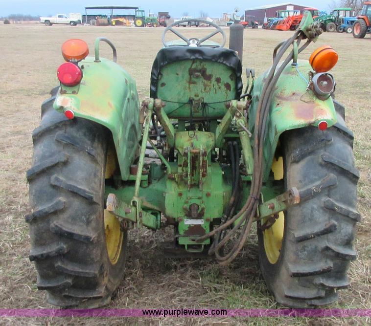 image for item I1779 John Deere 950 tractor