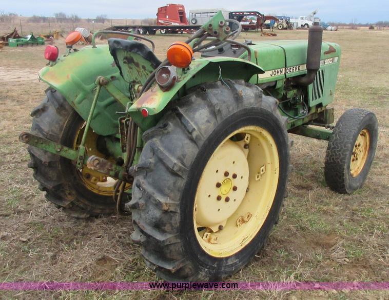 image for item I1779 John Deere 950 tractor