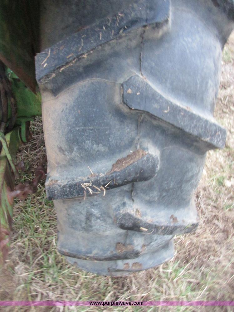 image for item I1779 John Deere 950 tractor