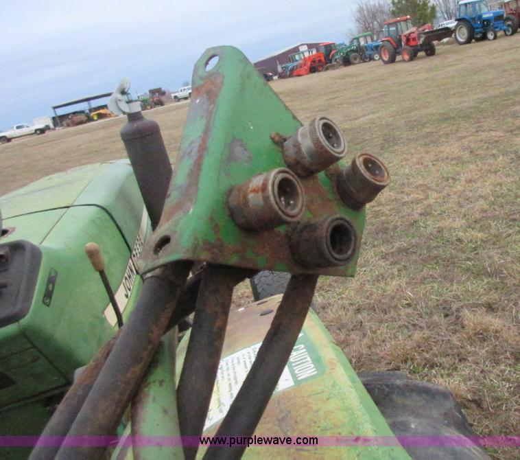 image for item I1779 John Deere 950 tractor