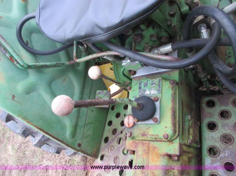 image for item I1779 John Deere 950 tractor