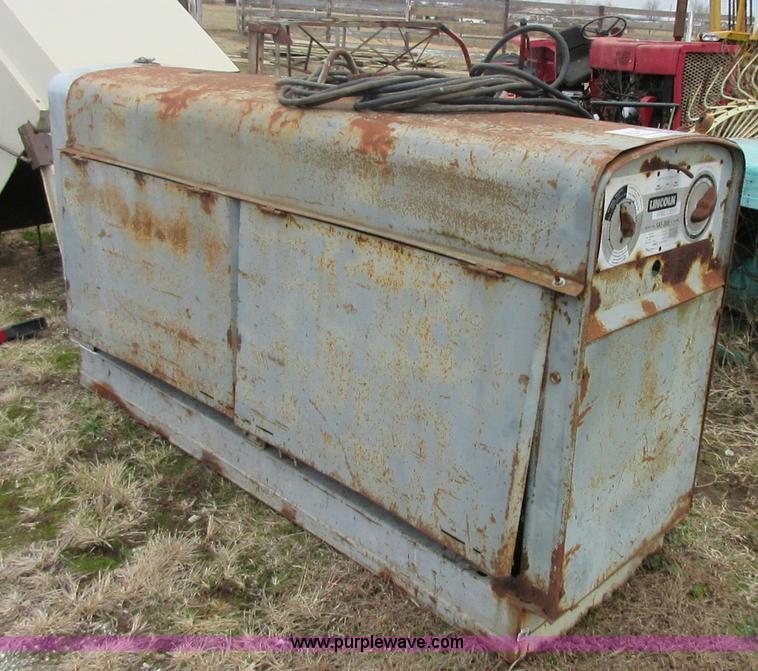 image for item I1780 Lincoln SAE-300 DC welder