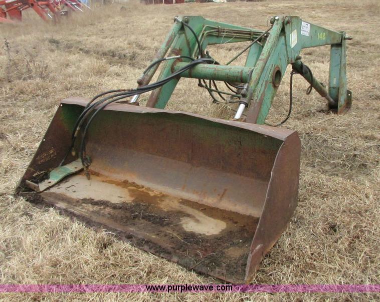 image for item I1782 John Deere 148 loader