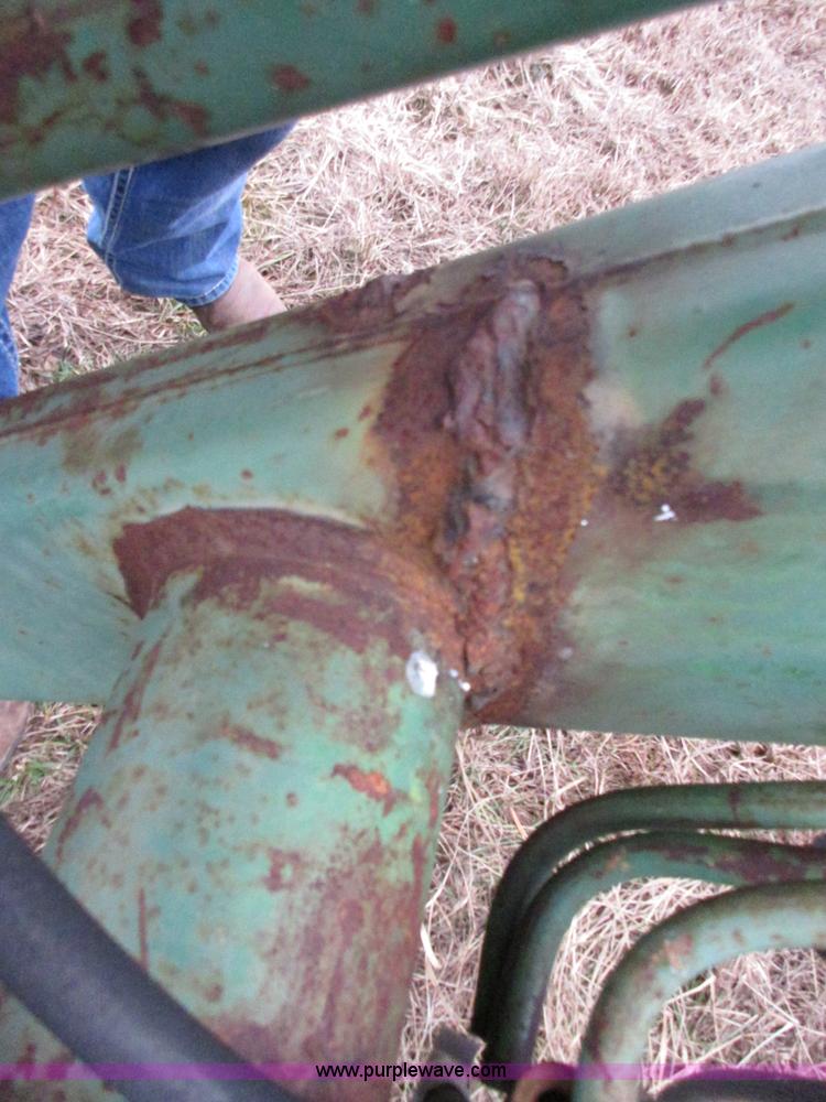 image for item I1782 John Deere 148 loader