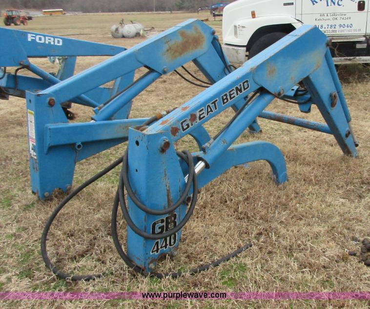 image for item I1784 Great Bend 440 loader