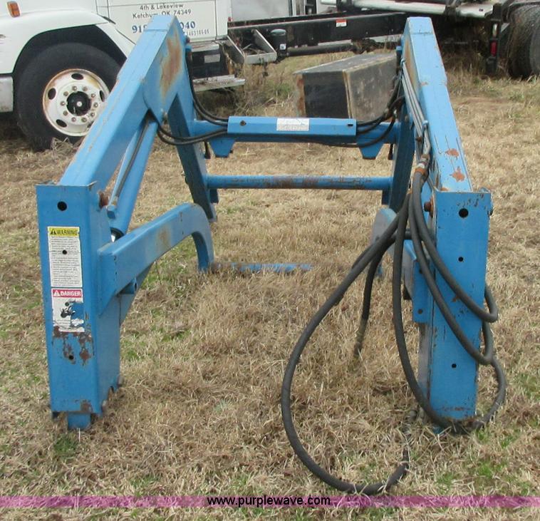 image for item I1784 Great Bend 440 loader