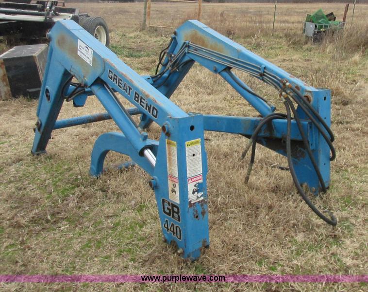 image for item I1784 Great Bend 440 loader