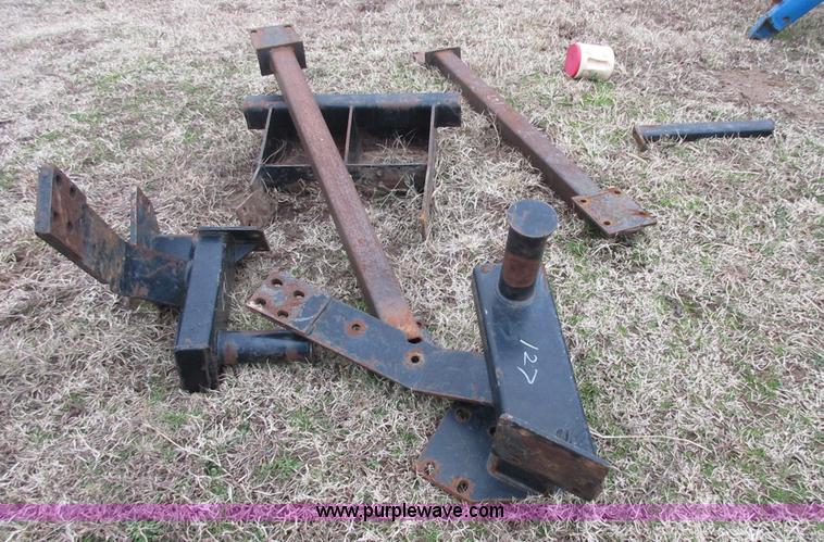 image for item I1784 Great Bend 440 loader