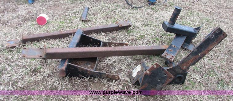 image for item I1784 Great Bend 440 loader