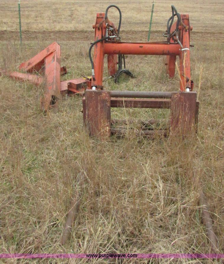 image for item I1788 Hesston L350H loader