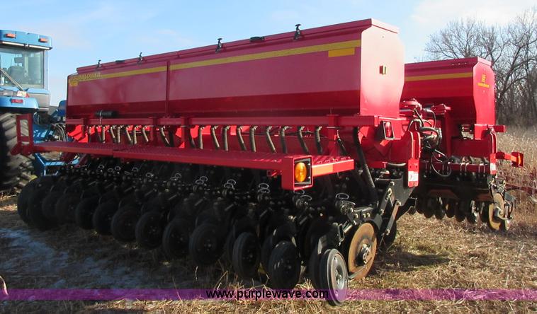 image for item I1807 2010 Sunflower 9421 no-till grain drill